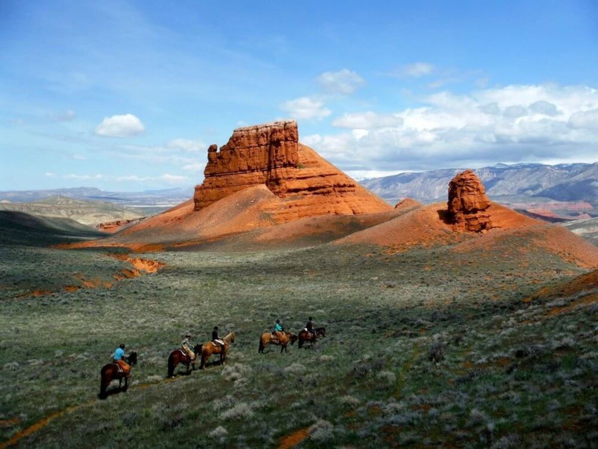 Hideout Lodge & Guest Ranch