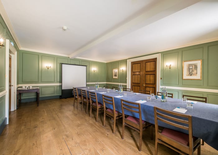 The Green Room benefits from adjoining doors with the Red Room which when open, offer a large space for delegate registration, meeting breakout or training.