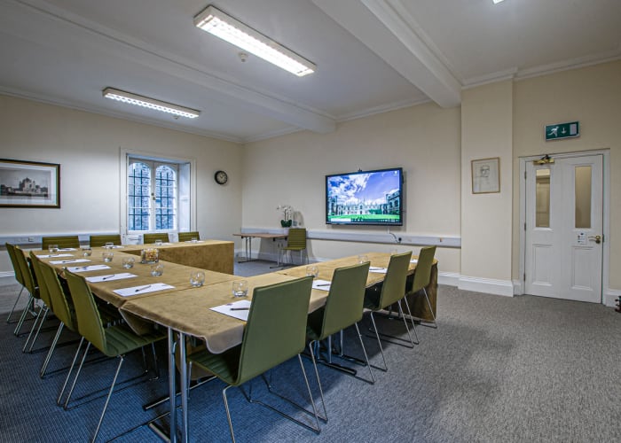 The Harley Mason Room is a small meeting room in Corpus Christi College, set in U Shape with screen at the front.
