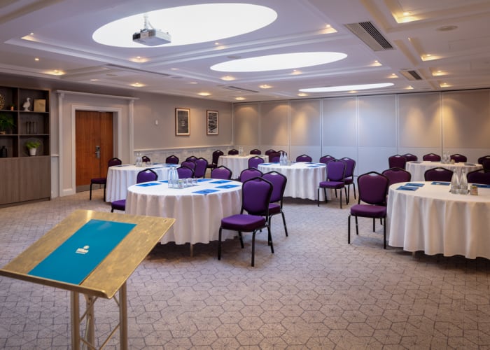 The Isaac Newton Suite is the largest suite at the Hotel and can accommodate a range of events; conferences, seminars, team buildings, weddings, parties. The pillar free space has built in AV Equipment, sky lit natural daylight and private bar.