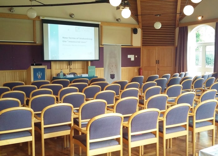 Rows of chairs and a large projector screen, the Pavilion is ideal for presentations / lectures. Located in Central Cambridge.
