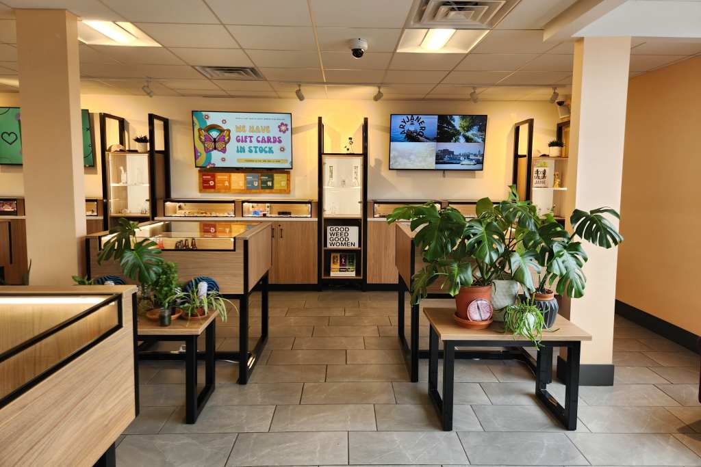 Interior. Photo Credit: Rose Mary Jane