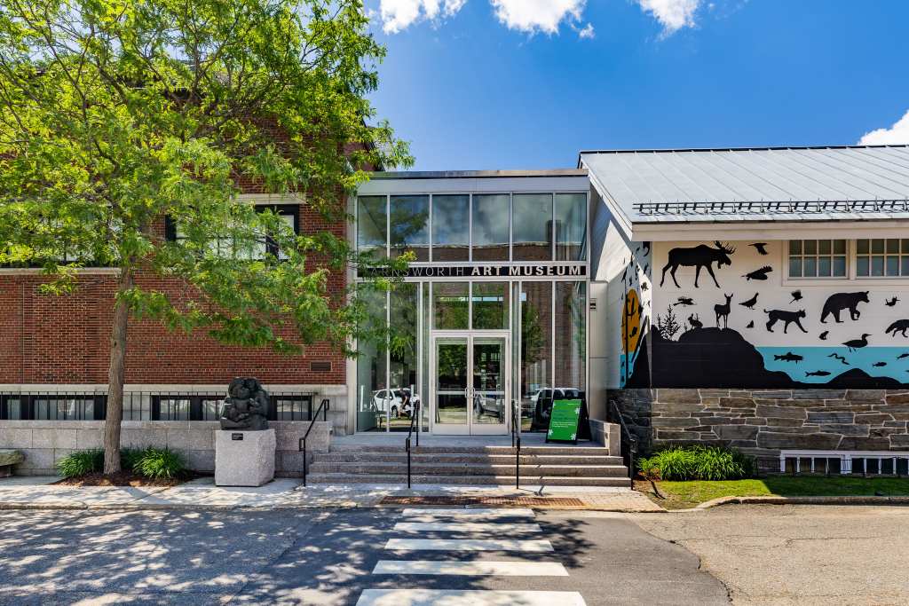 Farnsworth Main Entrance. Photo Credit: Farnsowrth Art Museum