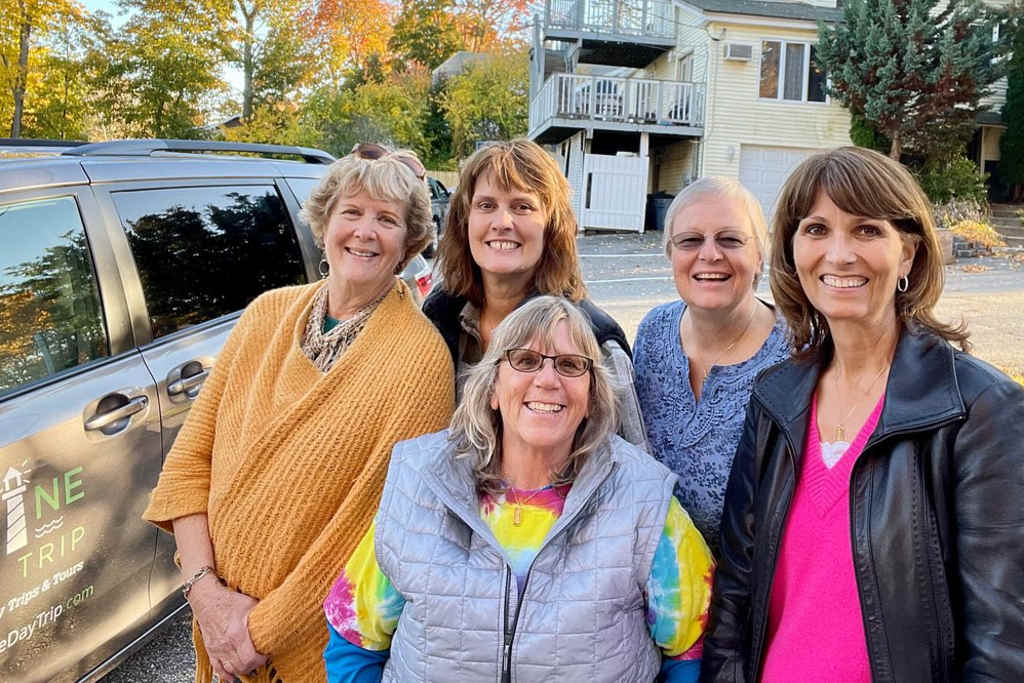 Tour Group. Photo Credit: Maine Day Trips & Tours