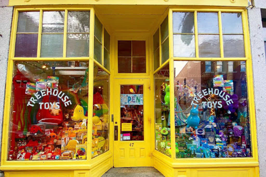 Storefront. Photo Credit: Treehouse Toys