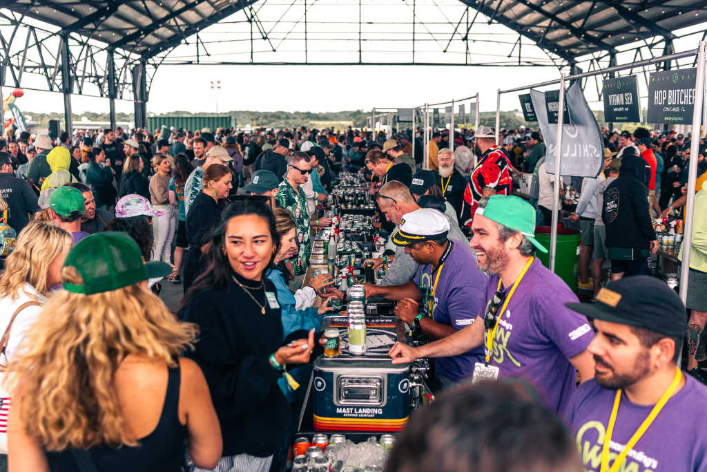Wavy Days Fest. Photo Credit: Mast Landing Brewing Company