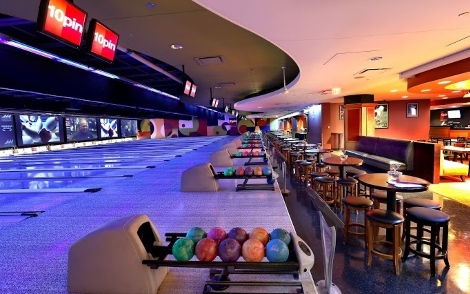 10pin Bowling Lounge