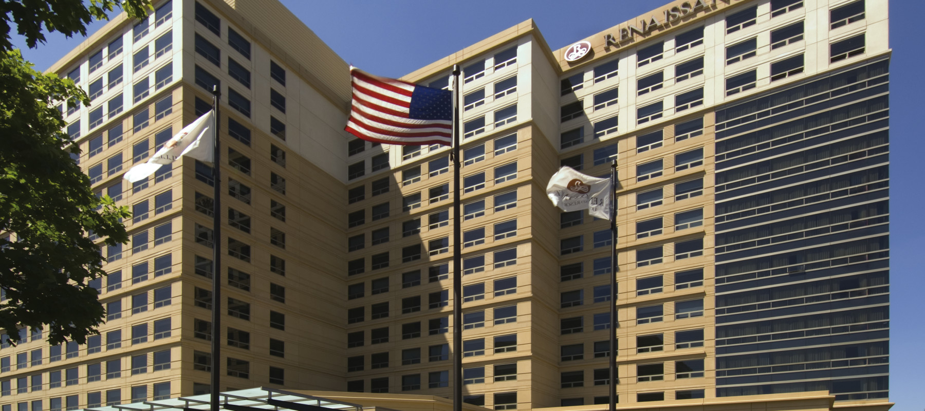 Renaissance Chicago O’Hare Suites Hotel