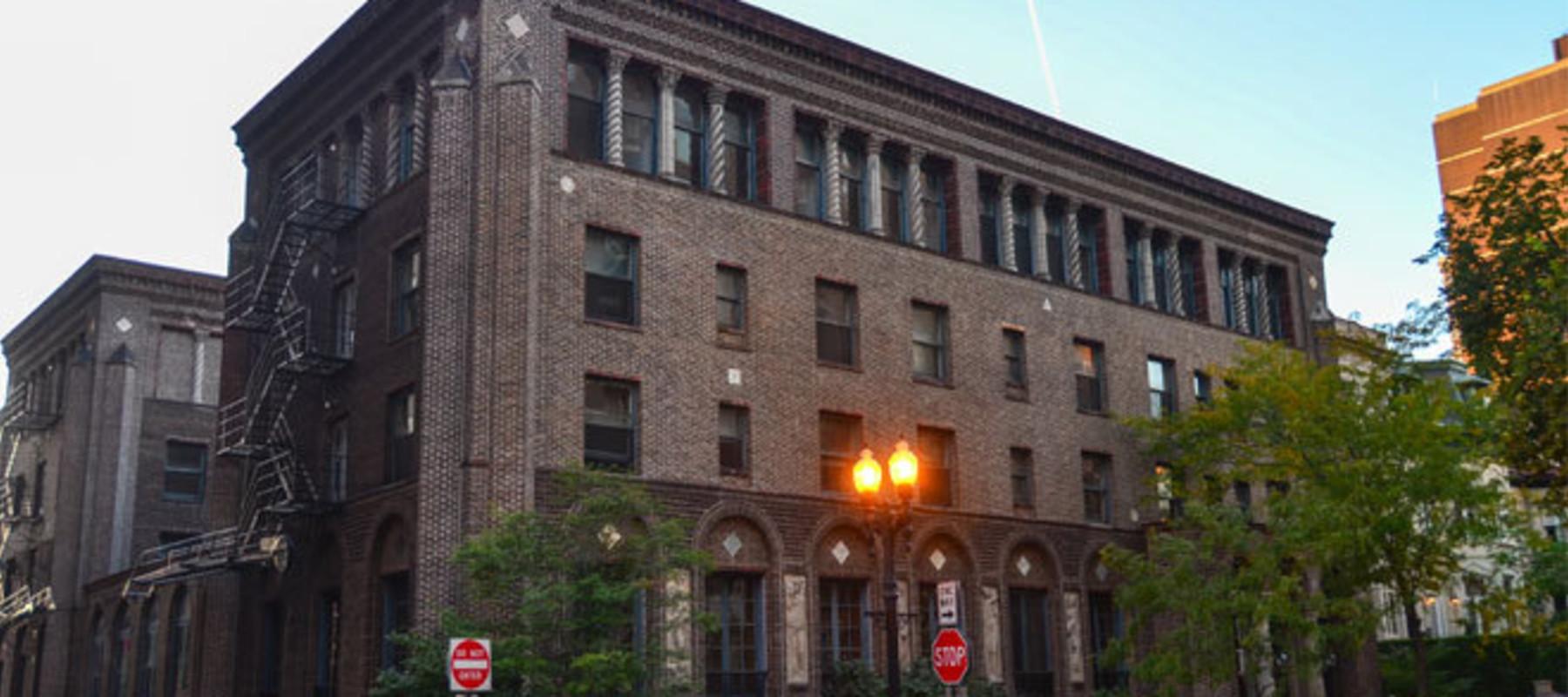 Three Arts Club Building