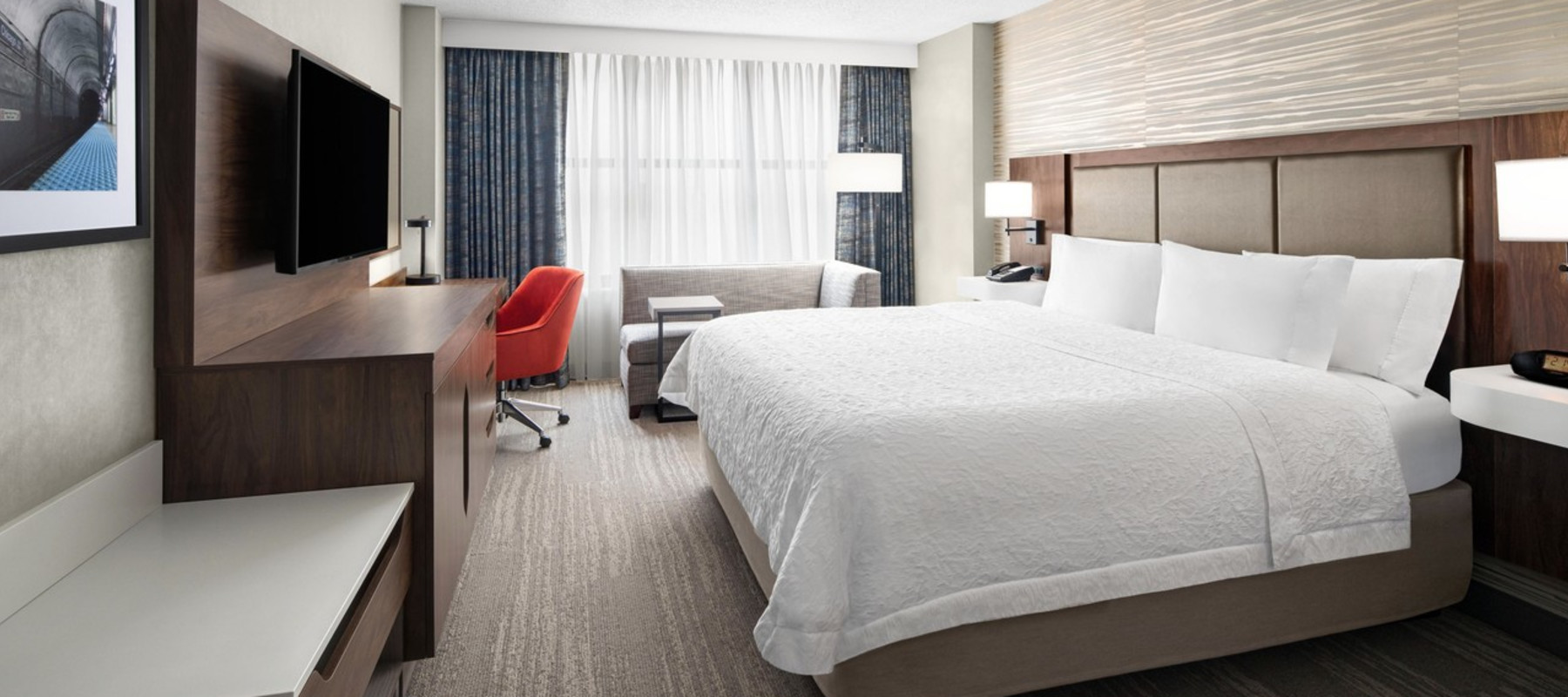 Hampton Inn & Suites Chicago-Downtown