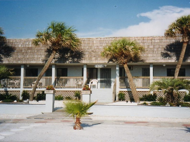 Sabal Palms Inn -Front of Property