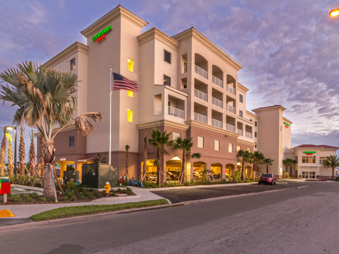 Courtyard by Marriott Madeira Beach