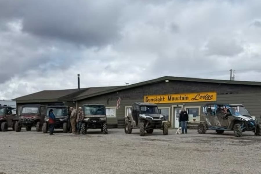 Gunsight Mountain Lodge — image 1 of 1
