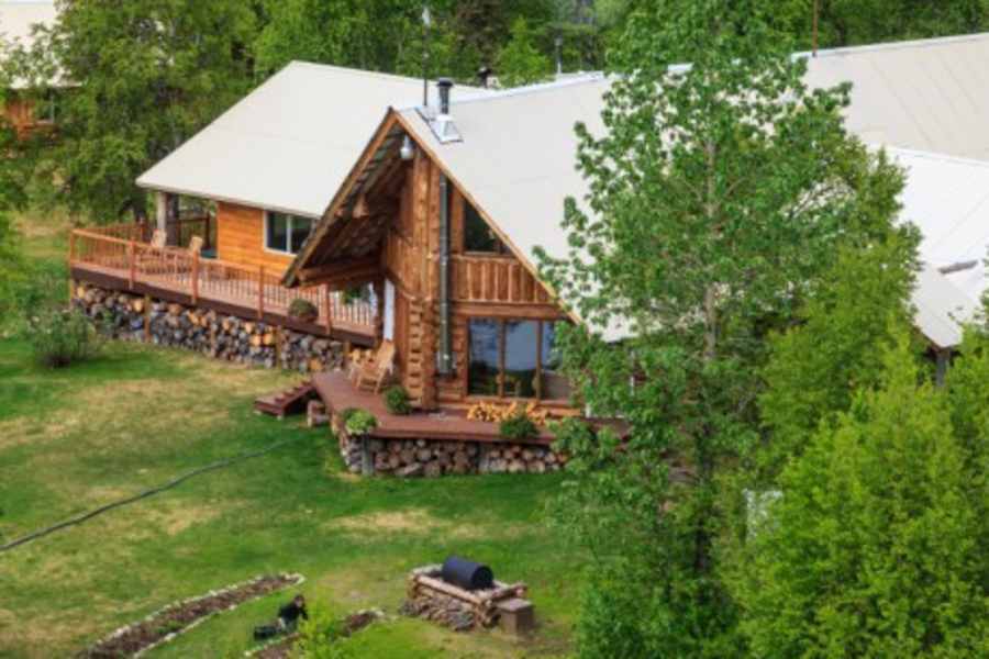 Eleven Winterlake Lodge — image 1 of 3