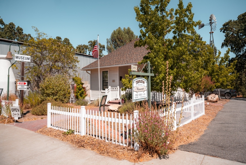 Outside image of the front of the Historic Templeton Museum.