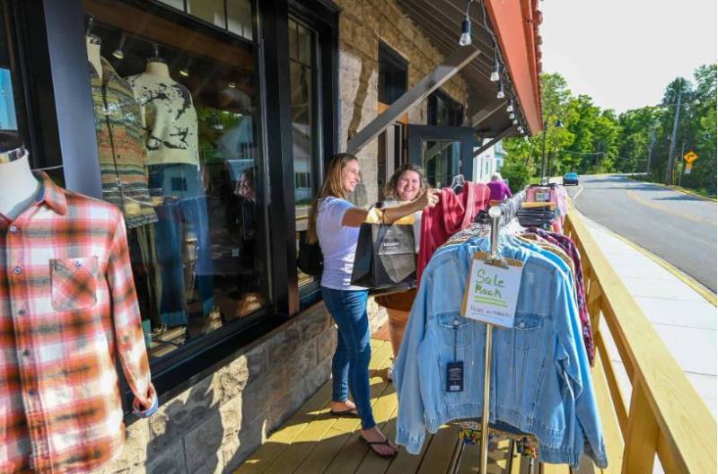 Egg Harbor Sidewalk Sale