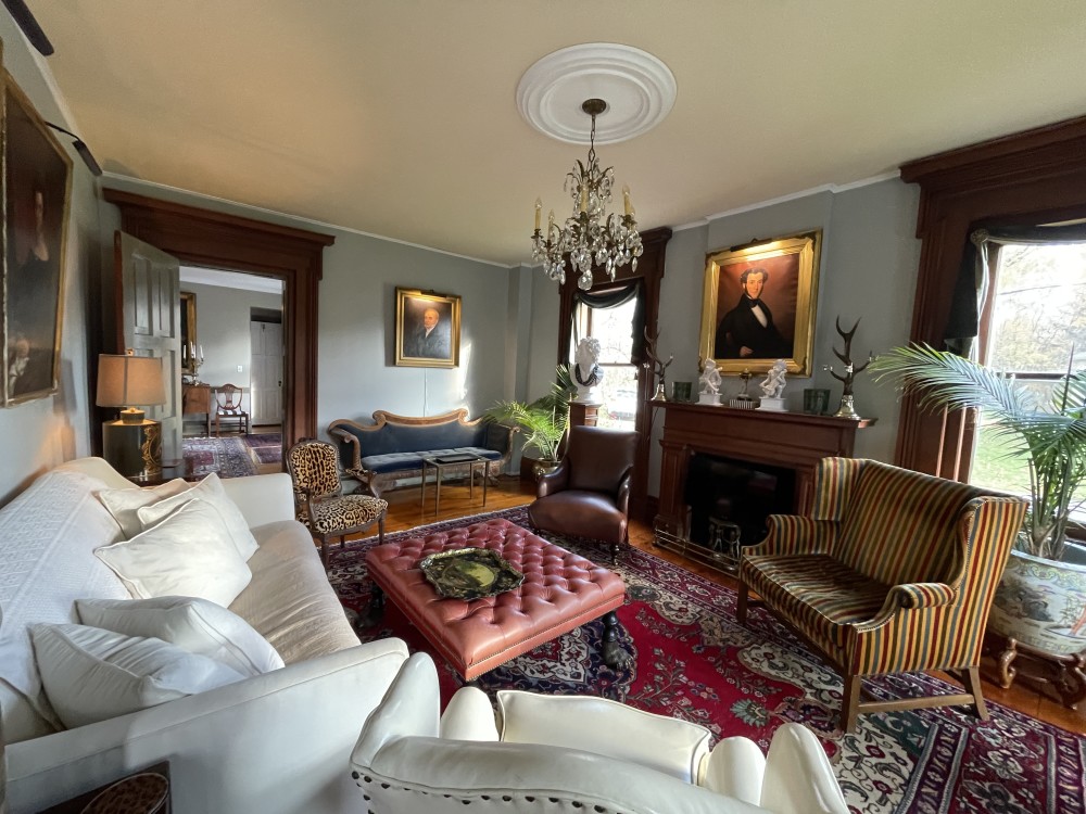 Parlour 2