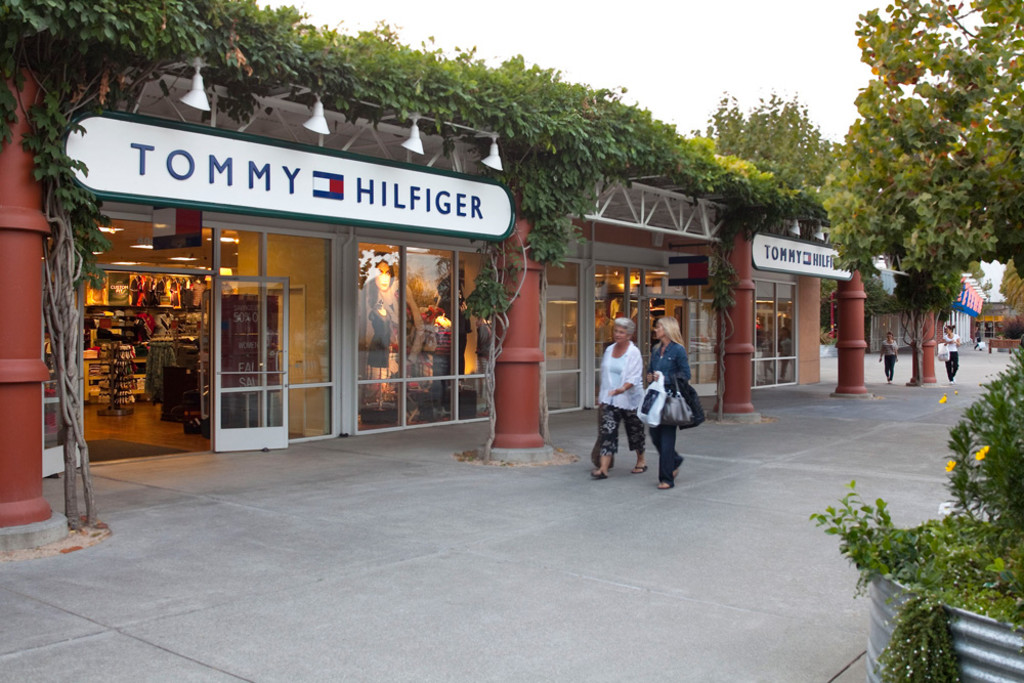 Shop Petaluma Village Premium Outlets