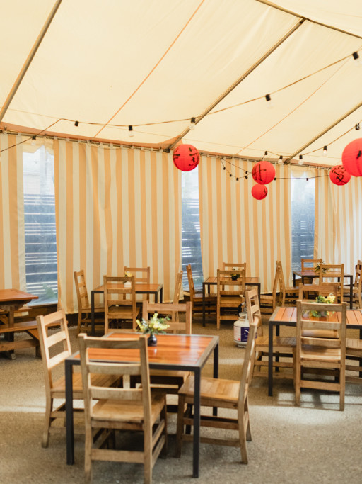 Patio/Outdoor Seating