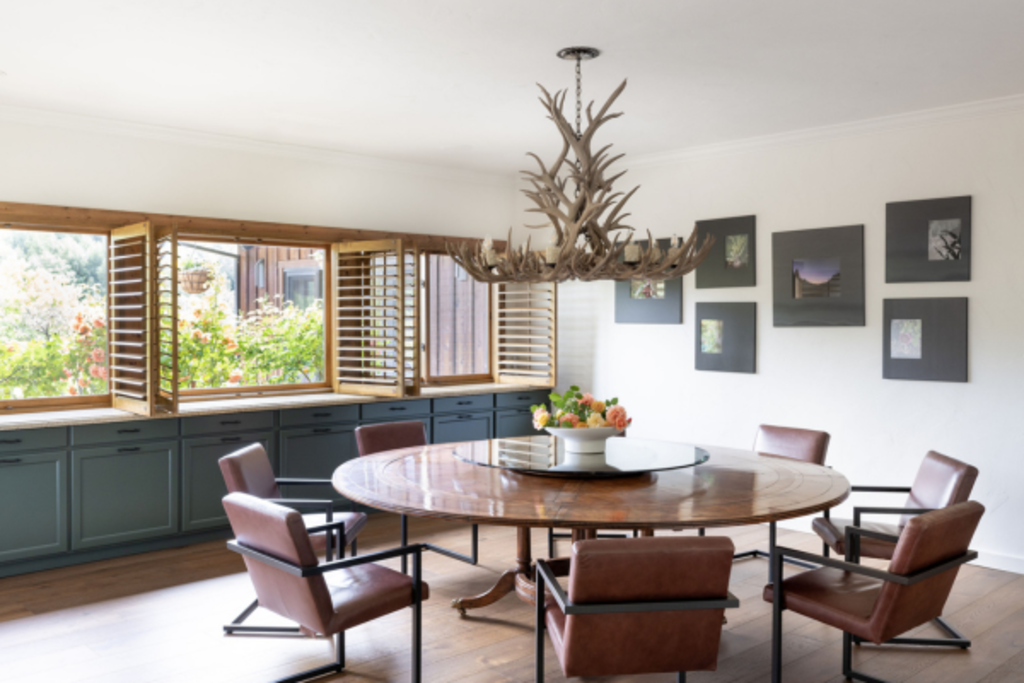 The Estate Villa - Dining Area