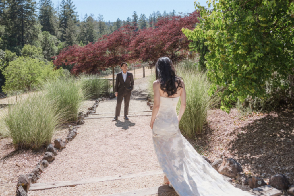 Wedding - Meeting the Bride