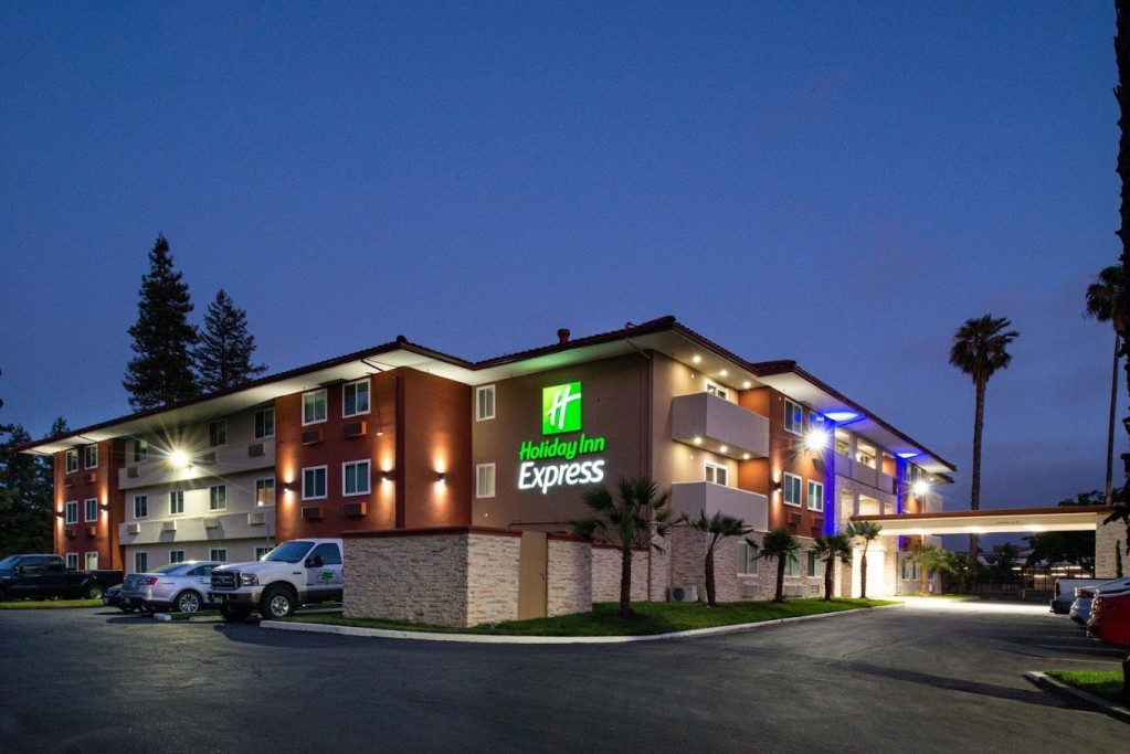 Holiday Inn Express Santa Rosa North Image