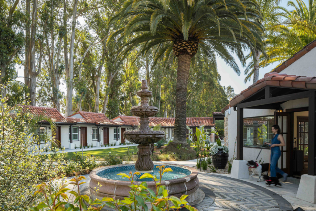 Casia Inn Courtyard