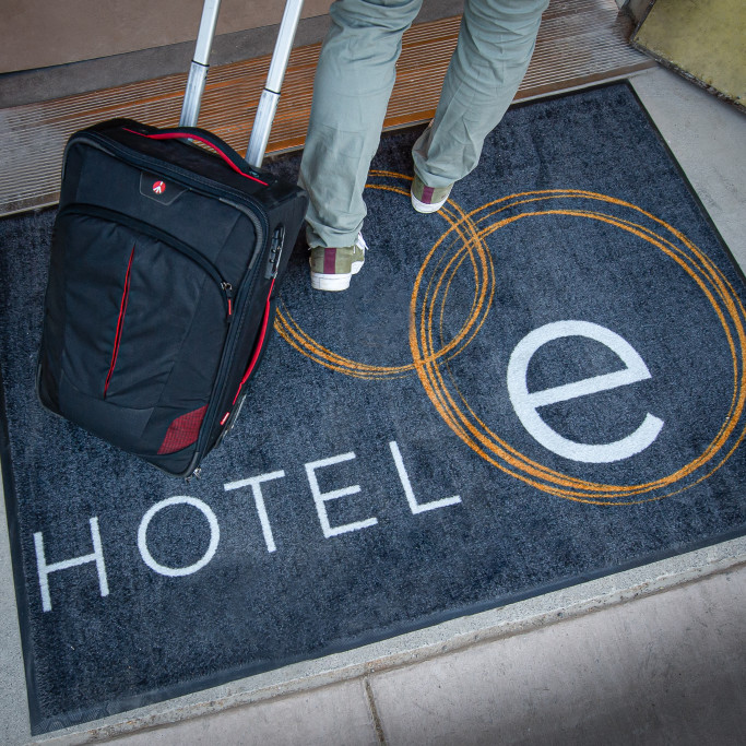 Hotel E Entry