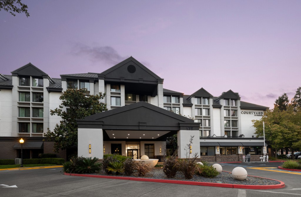 Discover Comfort at Courtyard Santa Rosa