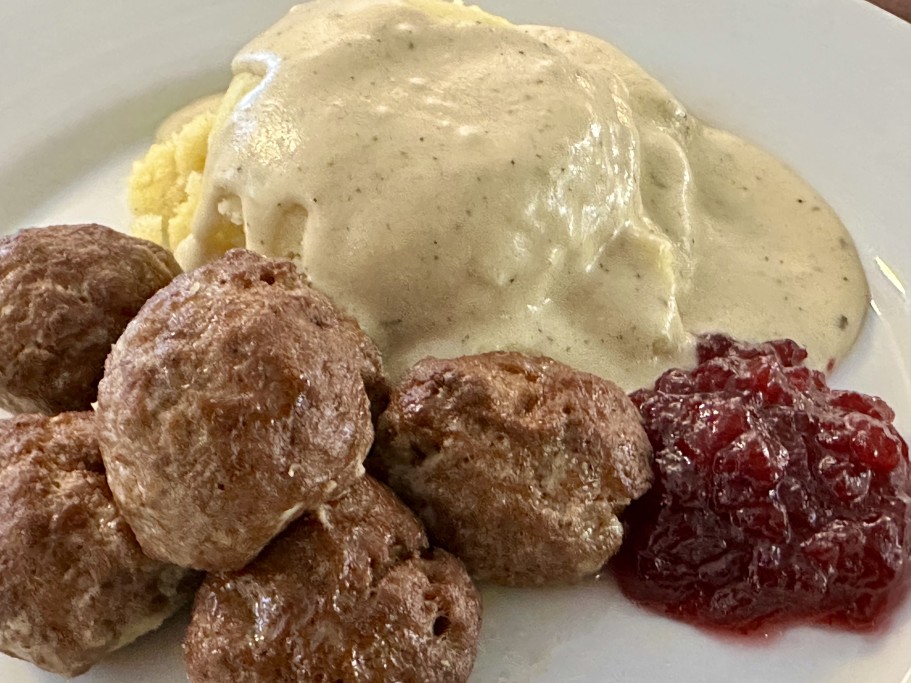 Swedish Meatballs - Classic beef meatballs, creamy garlic potatoes, gravy, lingonberries and mixed greens
GF and Veggie option