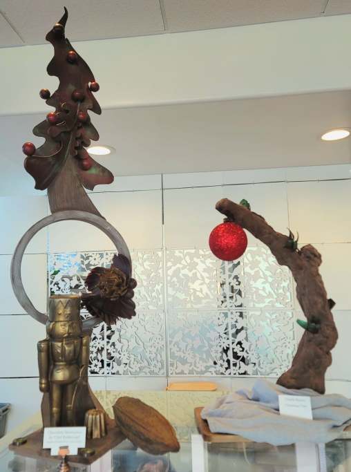 Fleur Sauvage Chocolate Showpiece Display