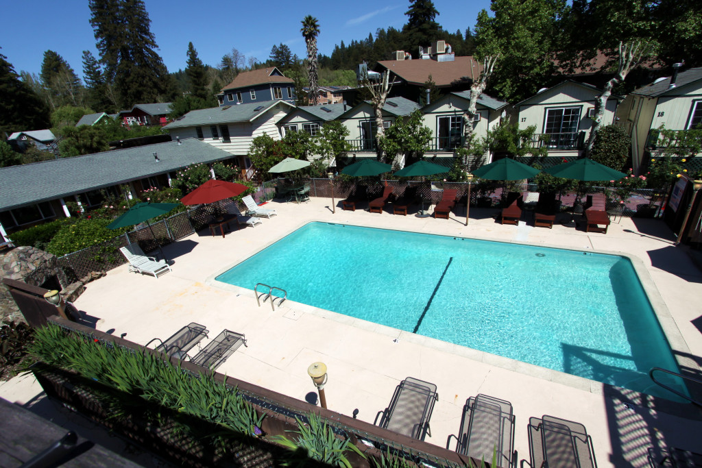 The Woods - A Russian River Hotel
