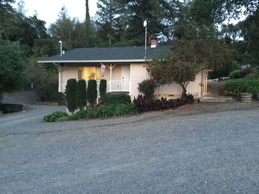 Sapphire Canyon Vineyard Guest House