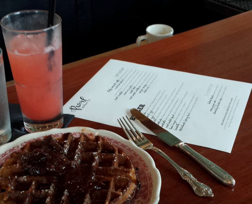 Pearl—Warm waffle with strawberry fig jam
