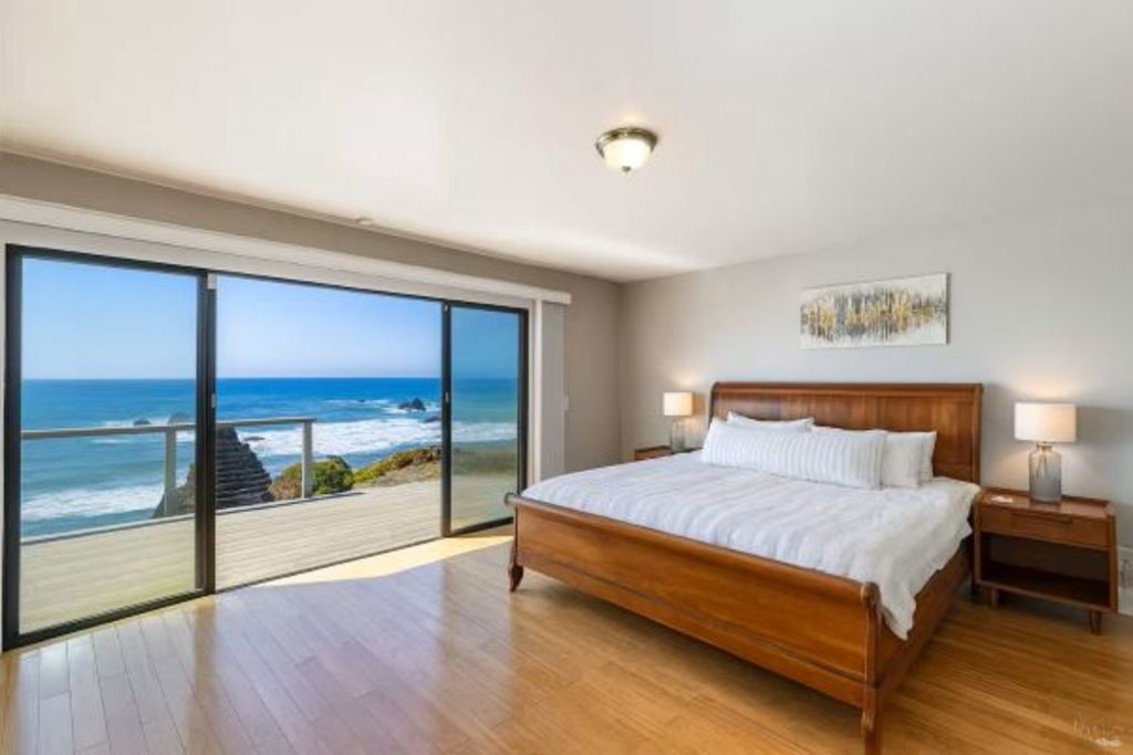 The Horizon House - Bedroom