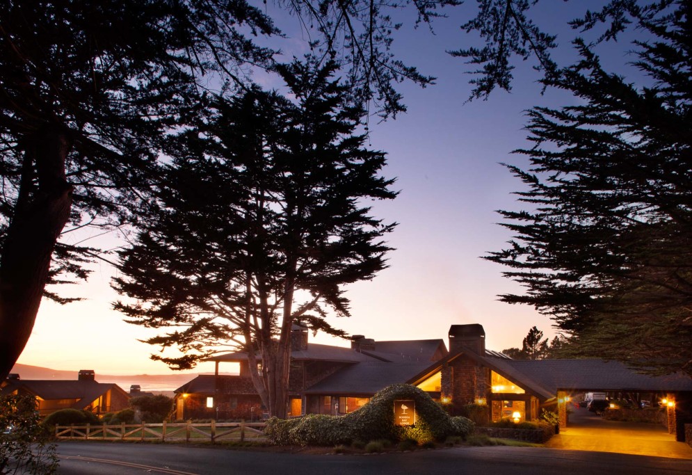 The Lodge at Bodega Bay Front Office Exterior