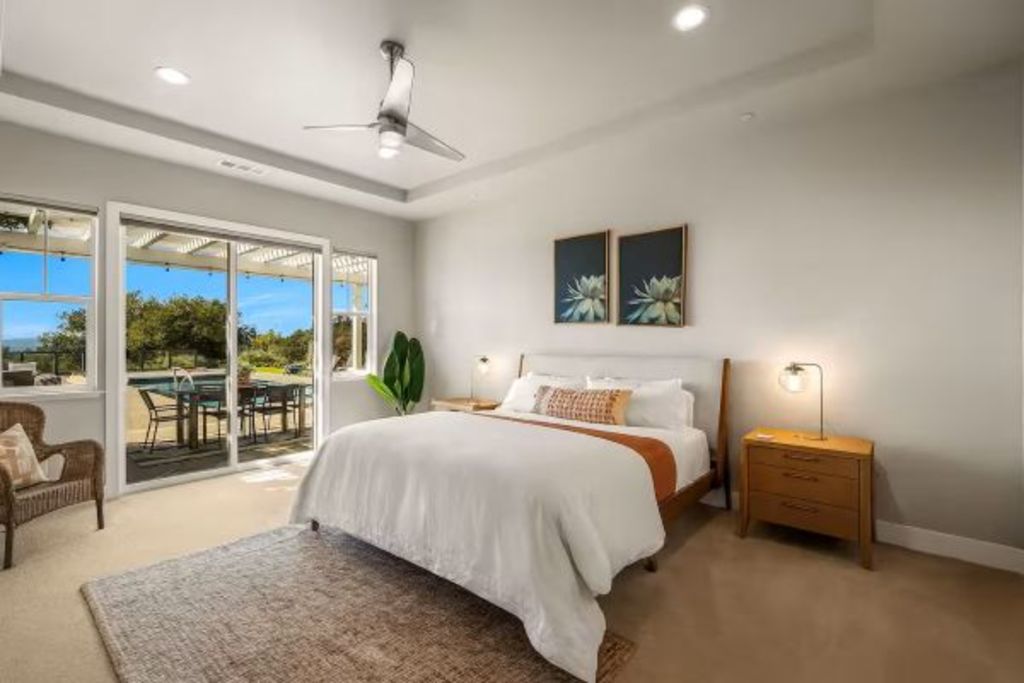 The Overlook - Bedroom