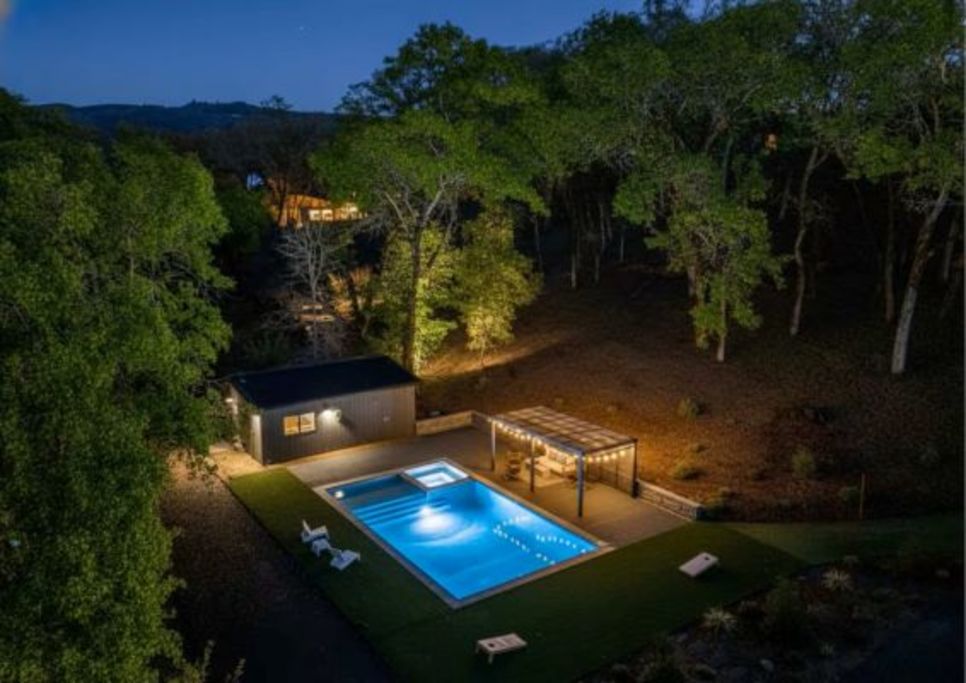 The Ravenwood - Pool
