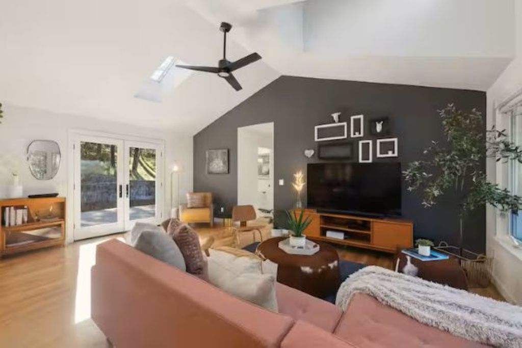 The Ravenwood - Living Room