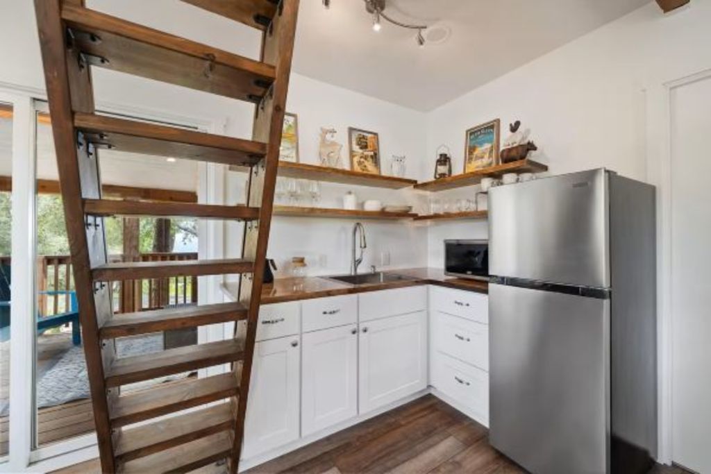 The Wine Country Retreat - Kitchen