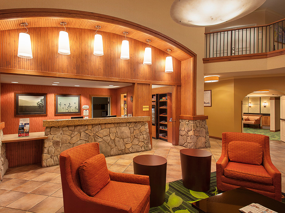 Lobby at Fairfield Inn & Suites Santa Rosa Sebastopol