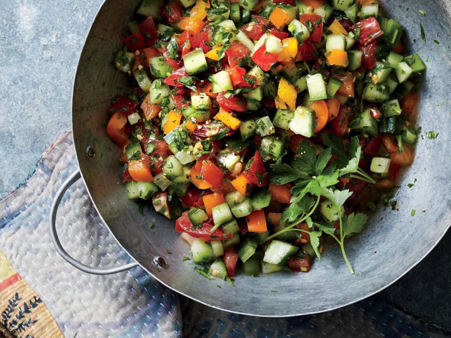 Classic Israeli Salad