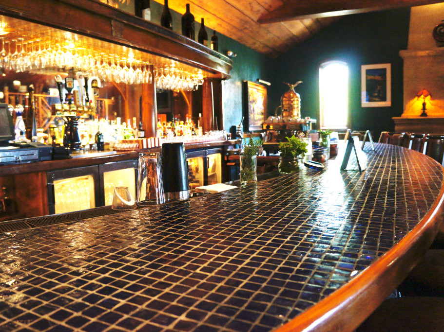 The Front Room Bar & Lounge at Vintners Inn