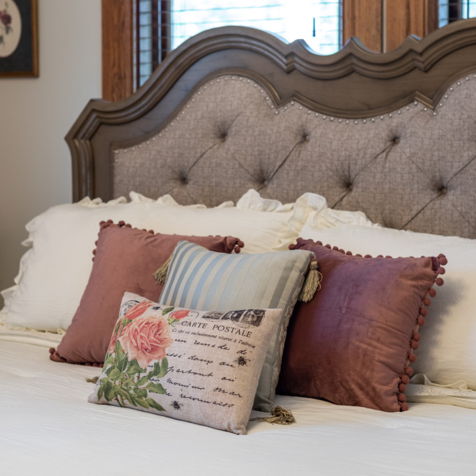 Cloverdale House Inn - Bedroom