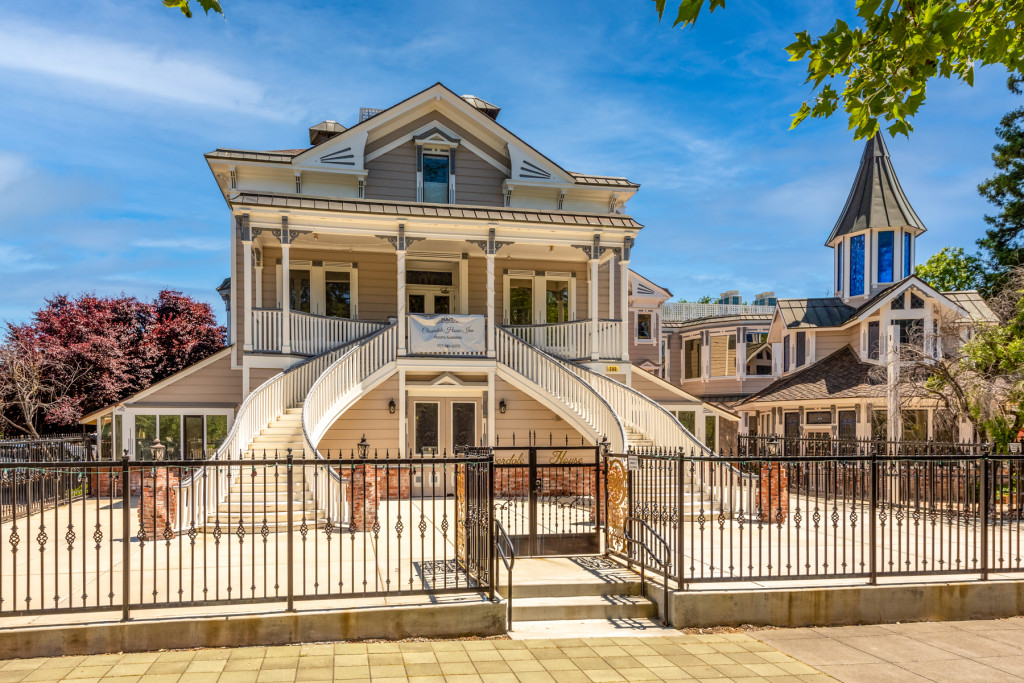 Cloverdale House Inn