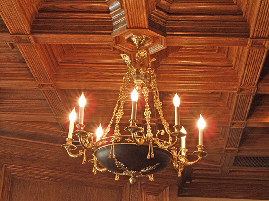 Chandelier at Ledson Winery