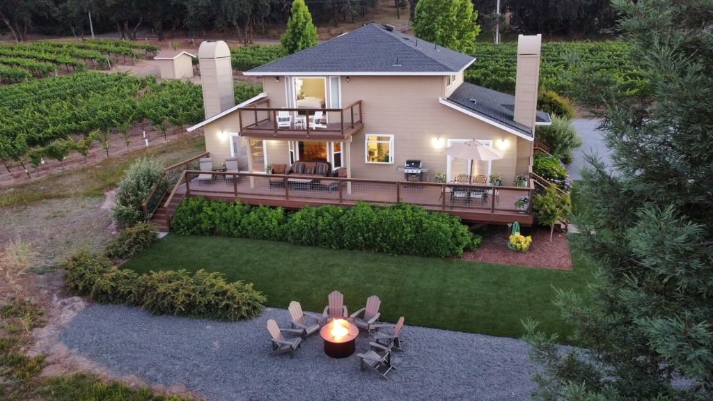 Dutton Winery House