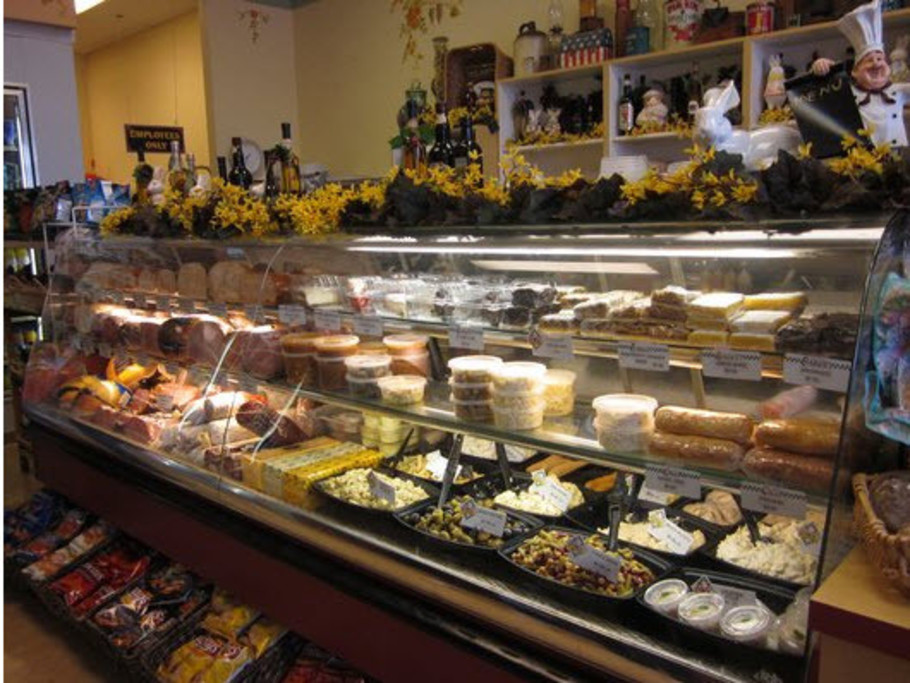 Lucchesi's Deli