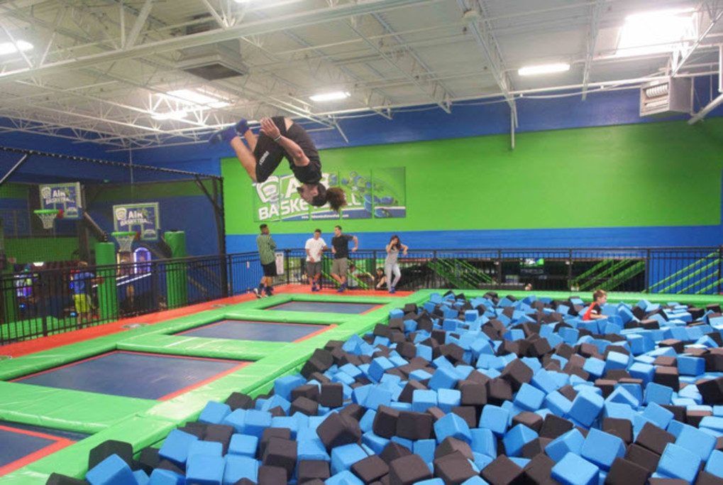 Rebounderz Foam Pit