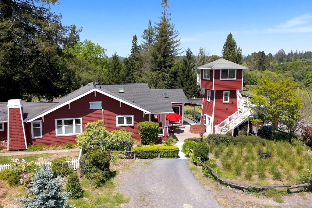 Ross Ridge Vineyard & Guesthouse